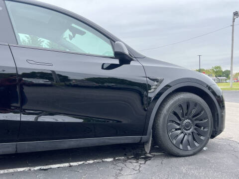 2023 Tesla Model Y Long Range