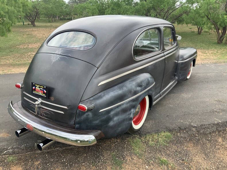 1946 Ford Deluxe