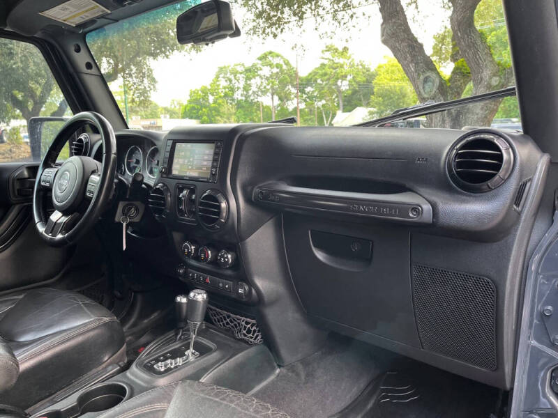 2017 Jeep Wrangler Unlimited Smoky Mountain