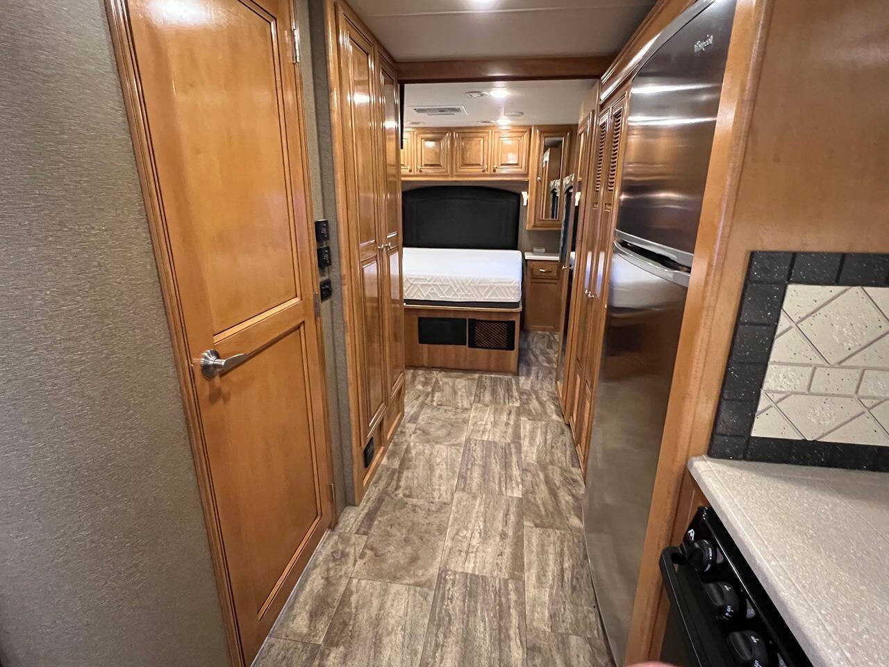 2016 Thor Motor Coach Palazzo for sale at Simple Car Company in Oak Harbor, WA