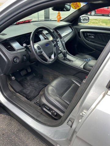 2013 Ford Taurus SEL