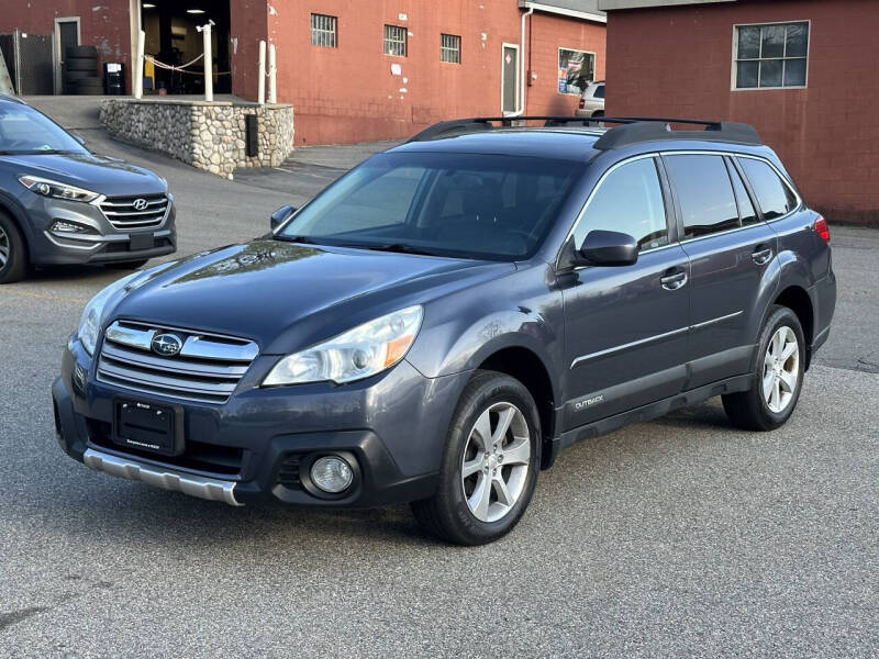Used 2014 Subaru Outback 2.5i Limited with VIN 4S4BRBMC0E3253464 for sale in Derry, NH