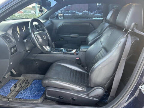 2012 Dodge Challenger SXT