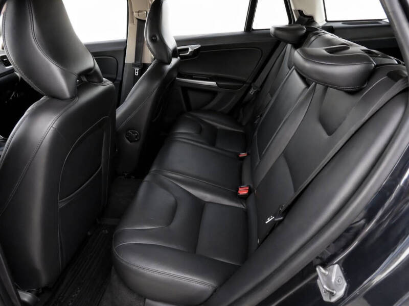 2015 Volvo V60 T5 Drive-E Platinum