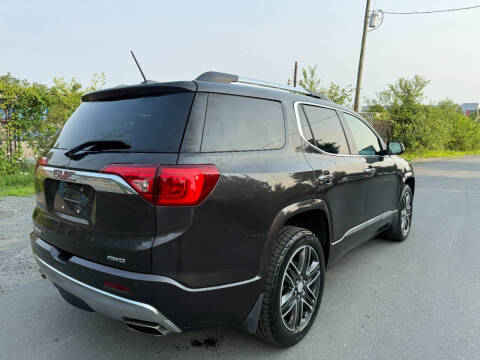 2017 GMC Acadia Denali
