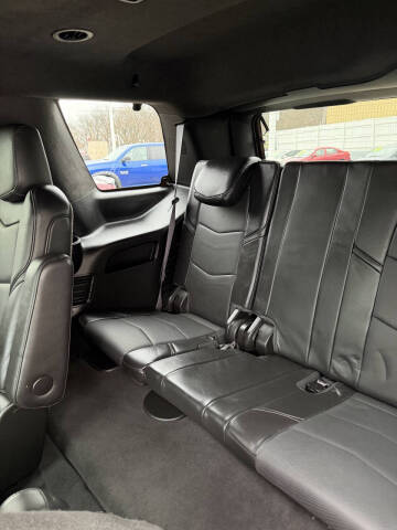 2017 Cadillac Escalade Platinum