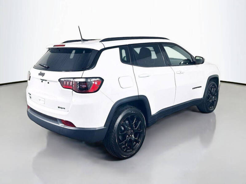 2026 Jeep Compass Latitude Altitude