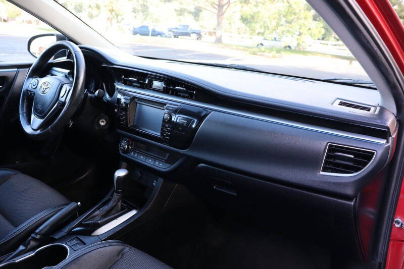 2015 Toyota Corolla S Plus