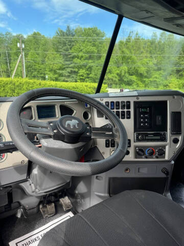 2013 Mack Granite