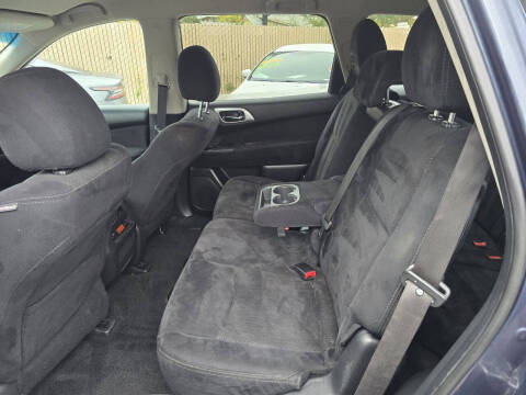 2016 Nissan Pathfinder SV