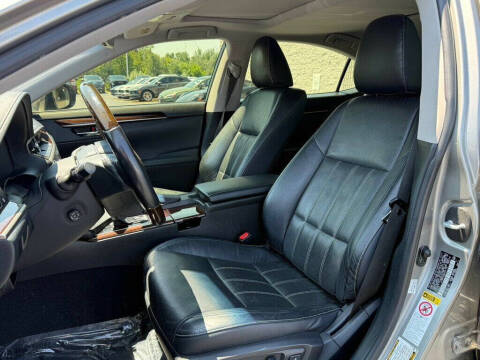 2016 Lexus ES 300h