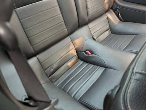 2012 Ford Mustang V6 Premium