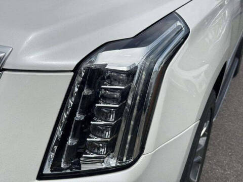 2020 Cadillac Escalade Luxury