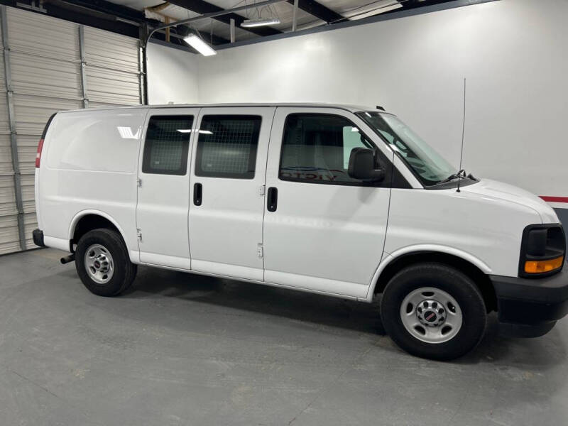 2017 GMC Savana 2500