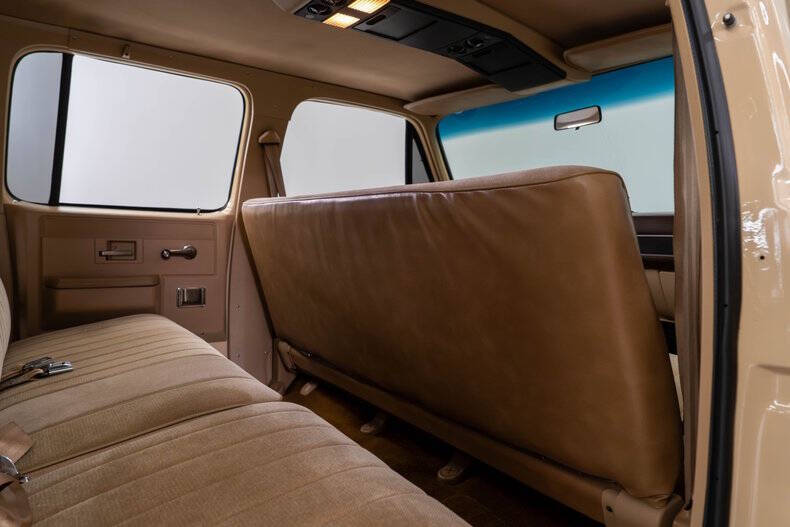 1987 GMC Suburban R1500