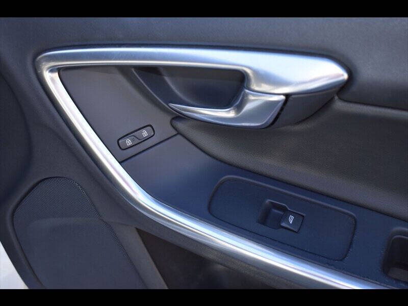 2016 Volvo S60 T5 Drive-E Premier