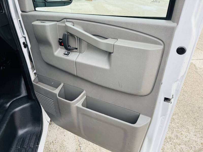 2019 Chevrolet Express 2500