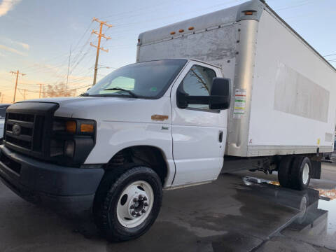2015 Ford E-Series E-350 SD