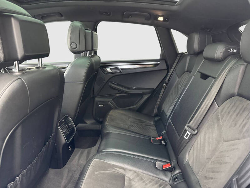 2020 Porsche Macan