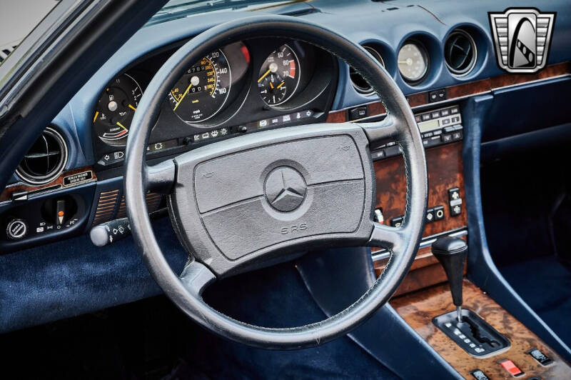1988 Mercedes-Benz 560-Class 560 SL