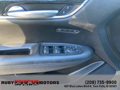 2021 Cadillac XT5 Premium Luxury