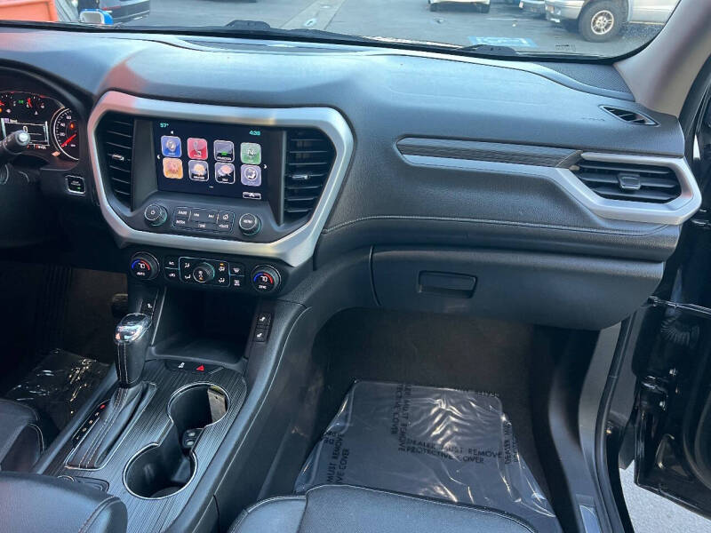 2017 GMC Acadia SLT-1