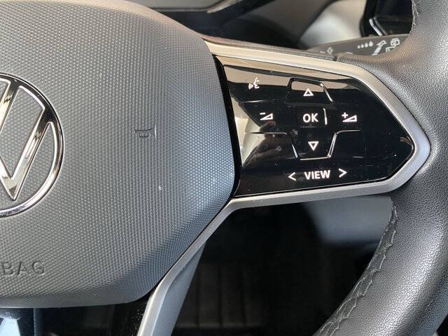 2023 Volkswagen ID.4 Pro