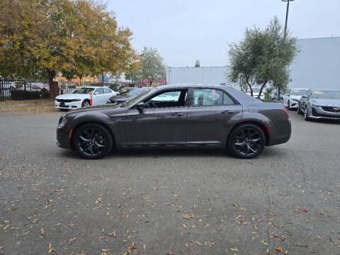 2023 Chrysler 300 S V6