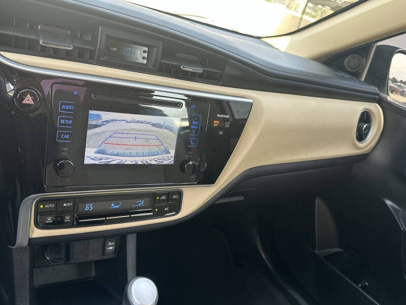 2017 Toyota Corolla LE