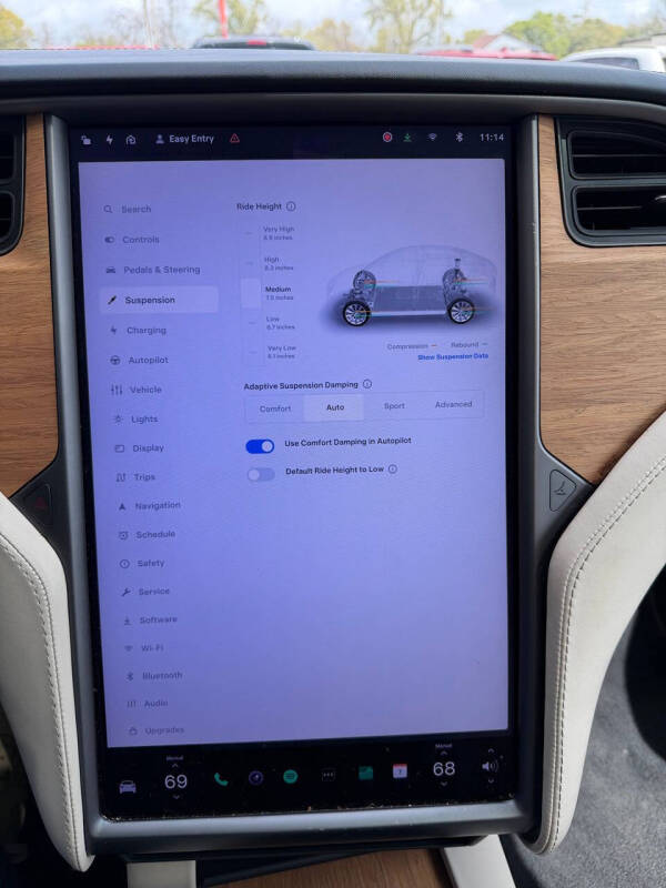 2019 Tesla Model X Standard Range
