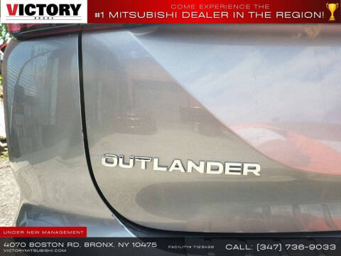 2022 Mitsubishi Outlander SE