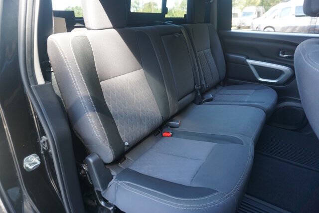 2020 Nissan Titan SV