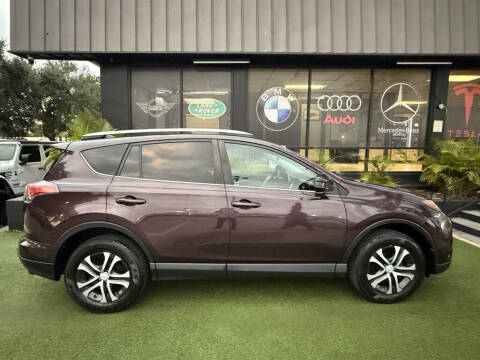 2016 Toyota RAV4 LE