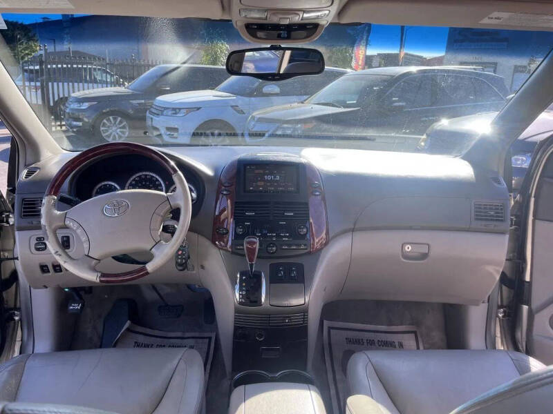 2005 Toyota Sienna XLE Limited 7 Passenger