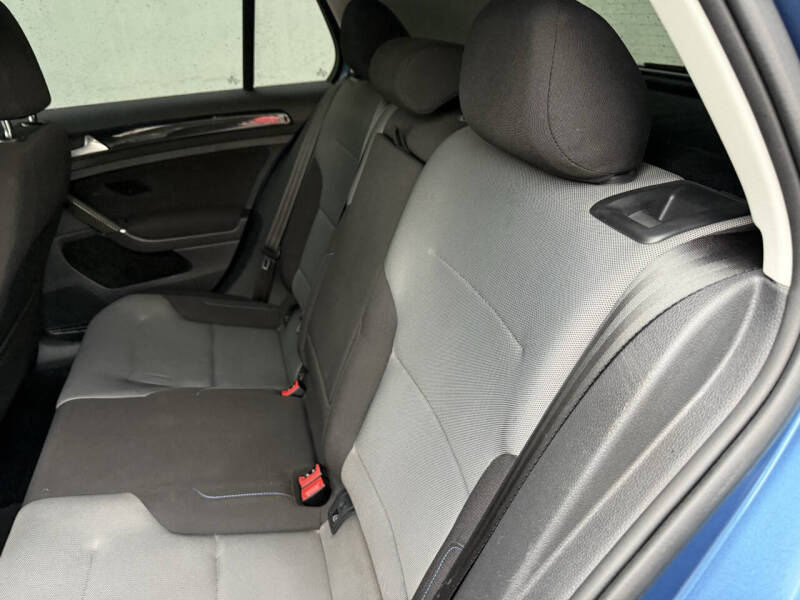 2016 Volkswagen e-Golf SE