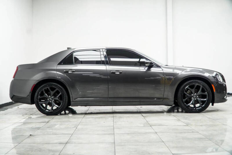 2022 Chrysler 300 S V6