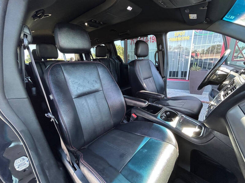 2017 Dodge Grand Caravan GT