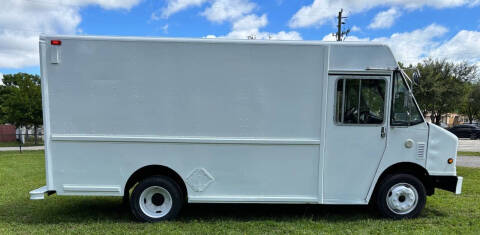 2004 Freightliner MT45 Chassis