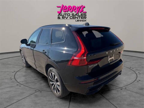 2025 Volvo XC60 B5 Plus Dark Theme