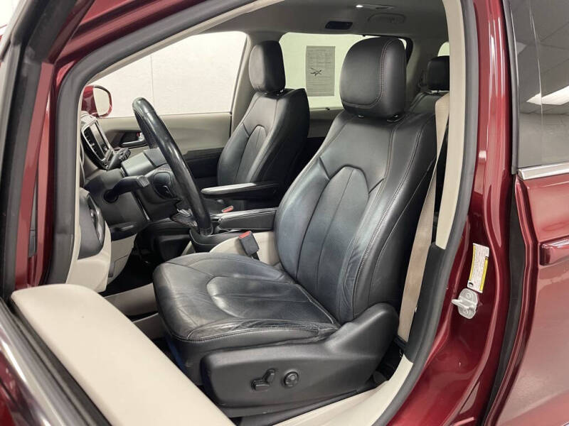 2019 Chrysler Pacifica Touring L