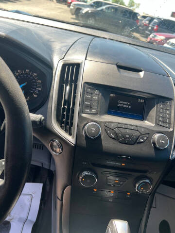 2017 Ford Edge SE