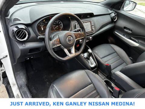 2019 Nissan Kicks SR