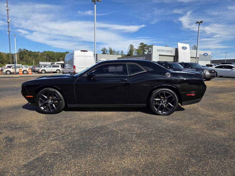 2022 Dodge Challenger SXT