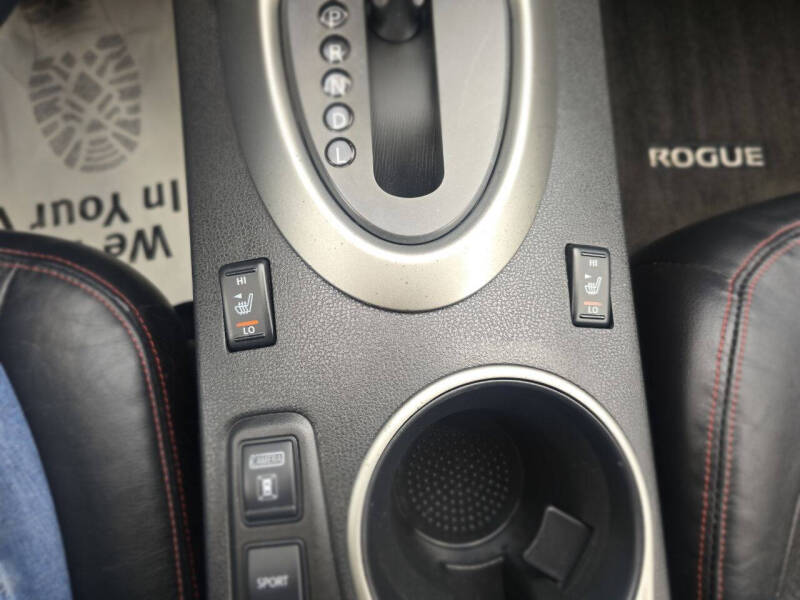 2013 Nissan Rogue SV w/SL Package