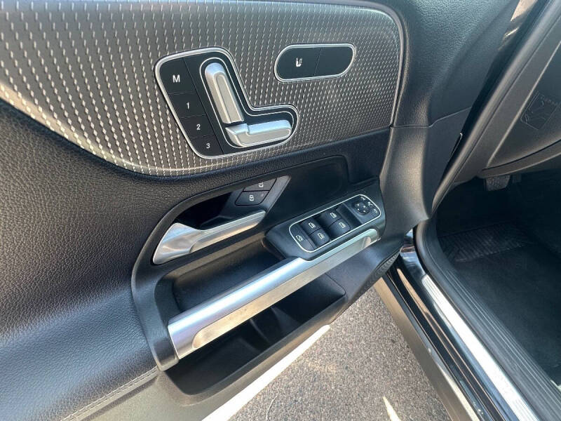 2021 Mercedes-Benz GLB GLB 250