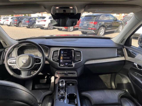 2022 Volvo XC90 Recharge T8 Inscription 6P