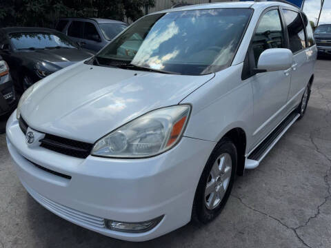 2004 Toyota Sienna XLE Limited 7 Passenger