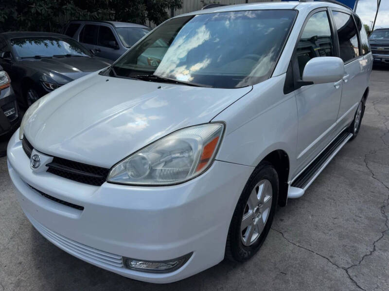 2004 Toyota Sienna XLE Limited 7 Passenger