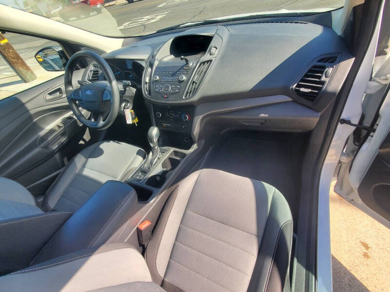 2019 Ford Escape S