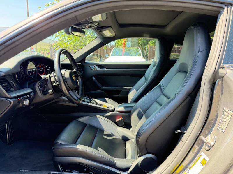 2020 Porsche 911